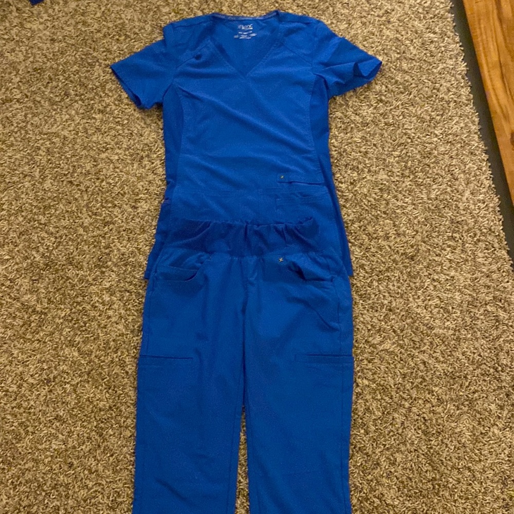 Cherokee iFlex scrub set